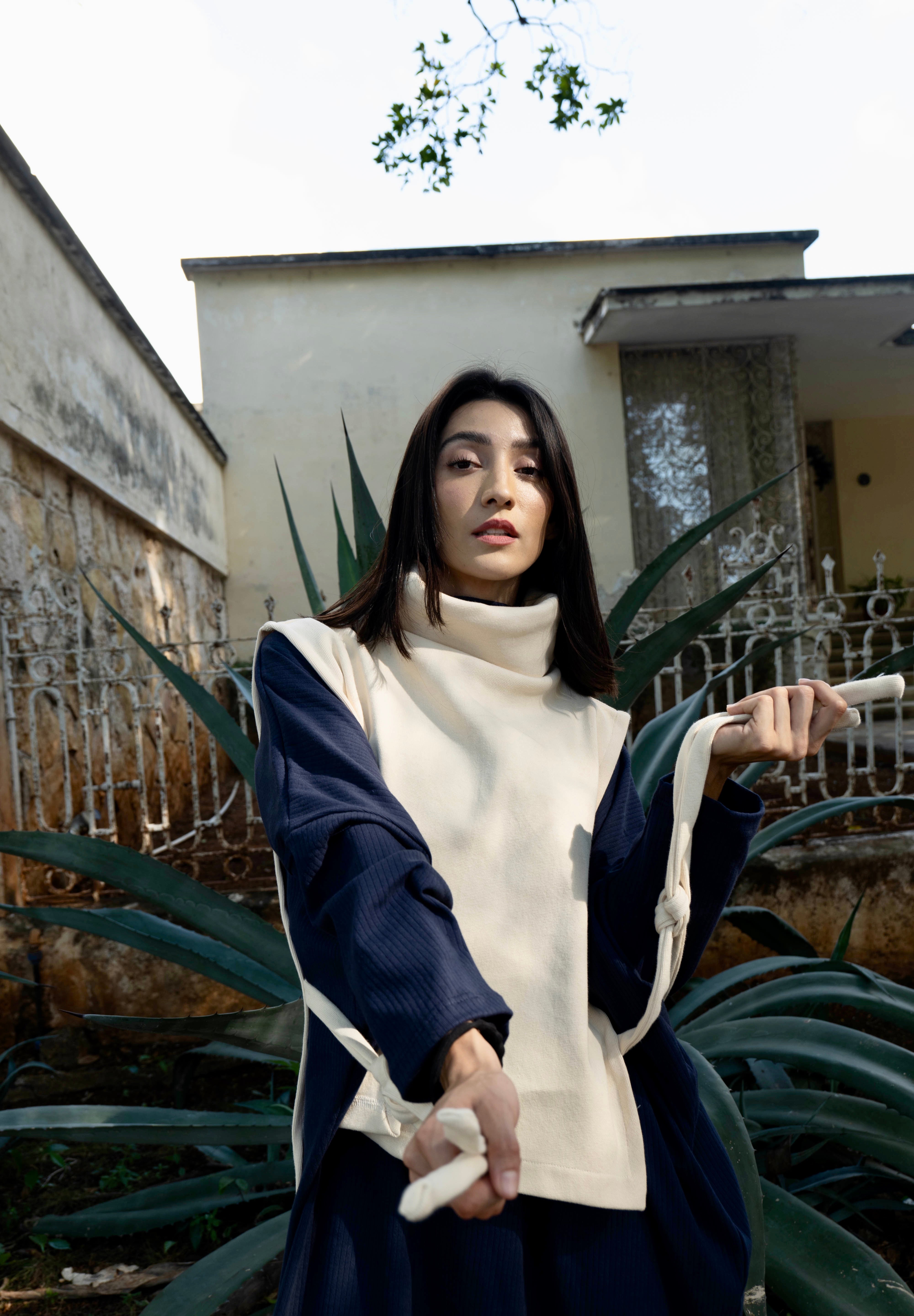 TUNIS SWEATER ALMOND