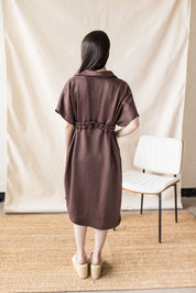 Brown Lyocell shirt-dress with collared drop-shoulder silhouette – MAS Montréal, SS27
