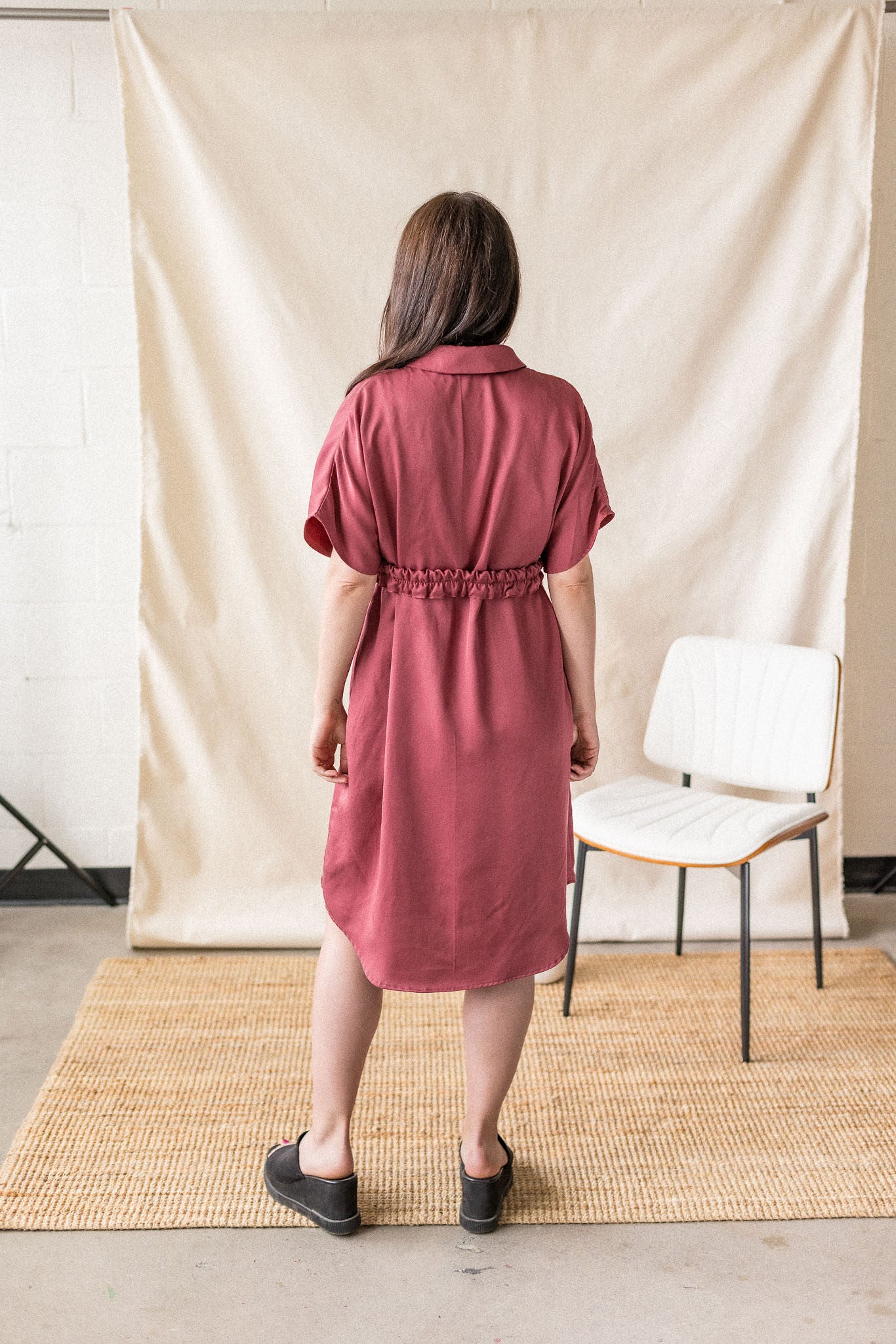 Pink Lyocell shirt-dress with collared drop-shoulder silhouette – MAS Montréal, SS27