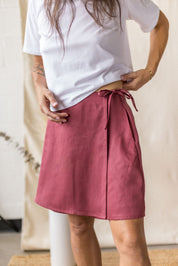 Pink Lyocell twill skirt with cross-over front – MAS Montréal, SS27