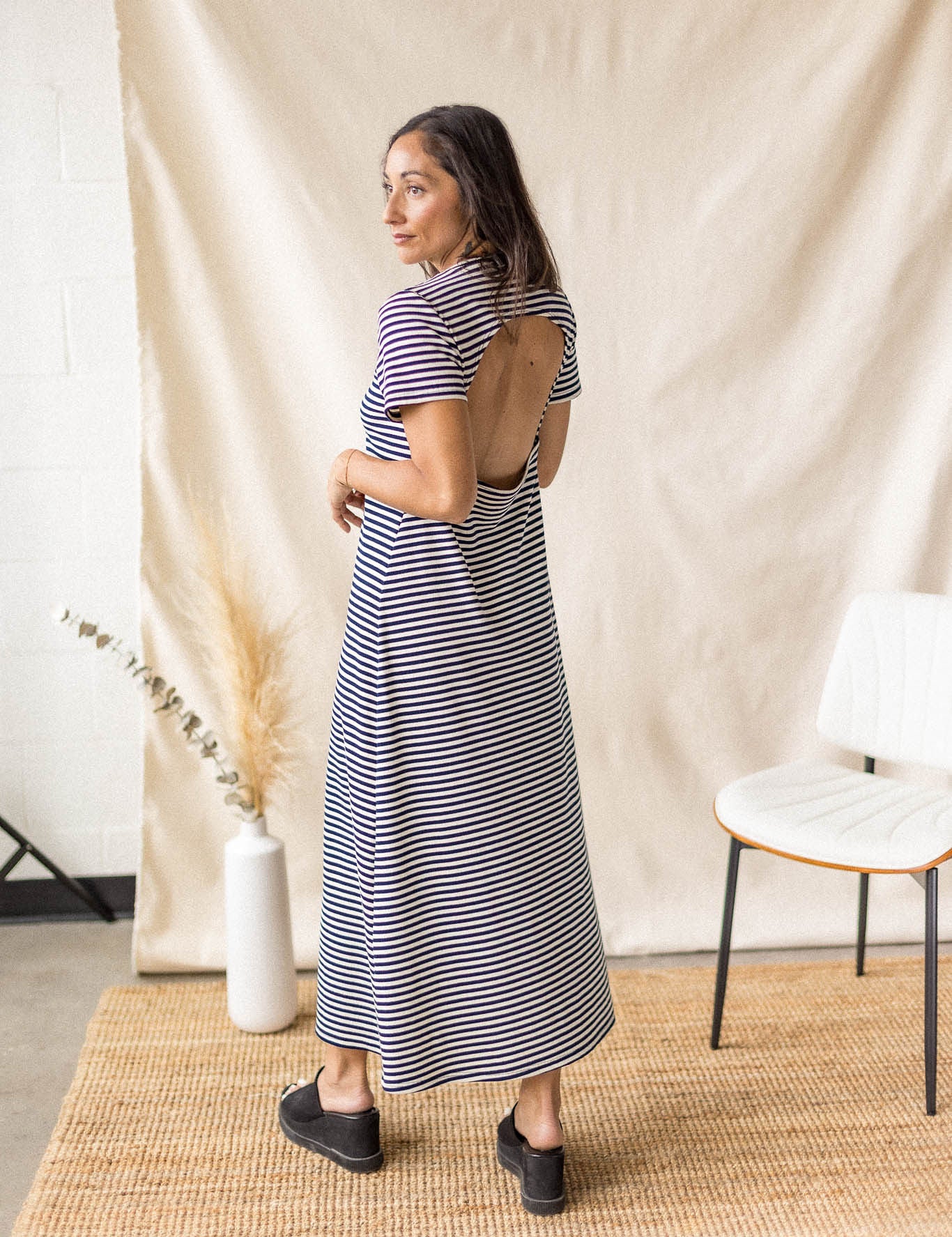 Blue open-back rib knit dress – MAS Montréal, SS27