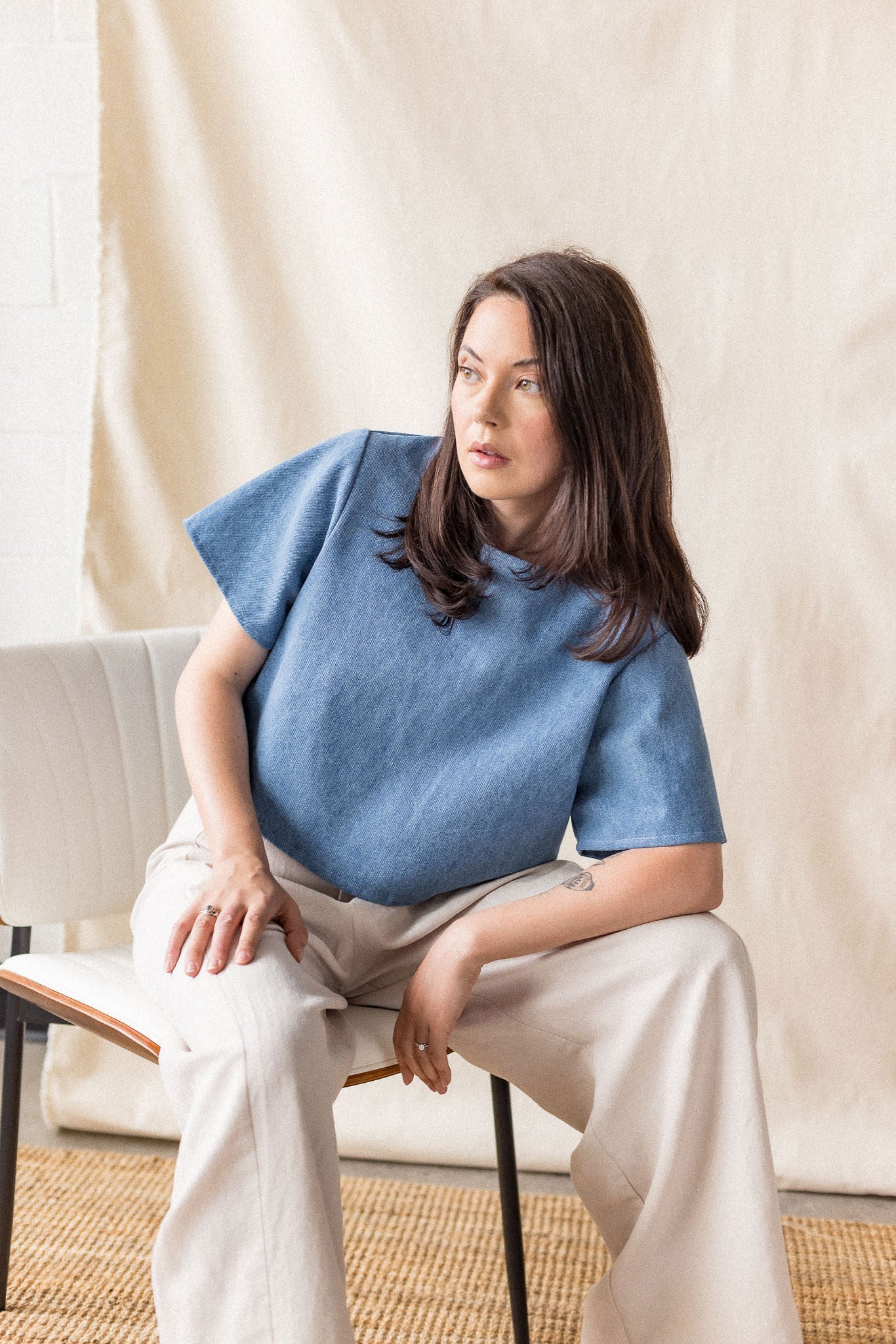 Beige linen trouser with front seam detail – MAS Montréal, SS27