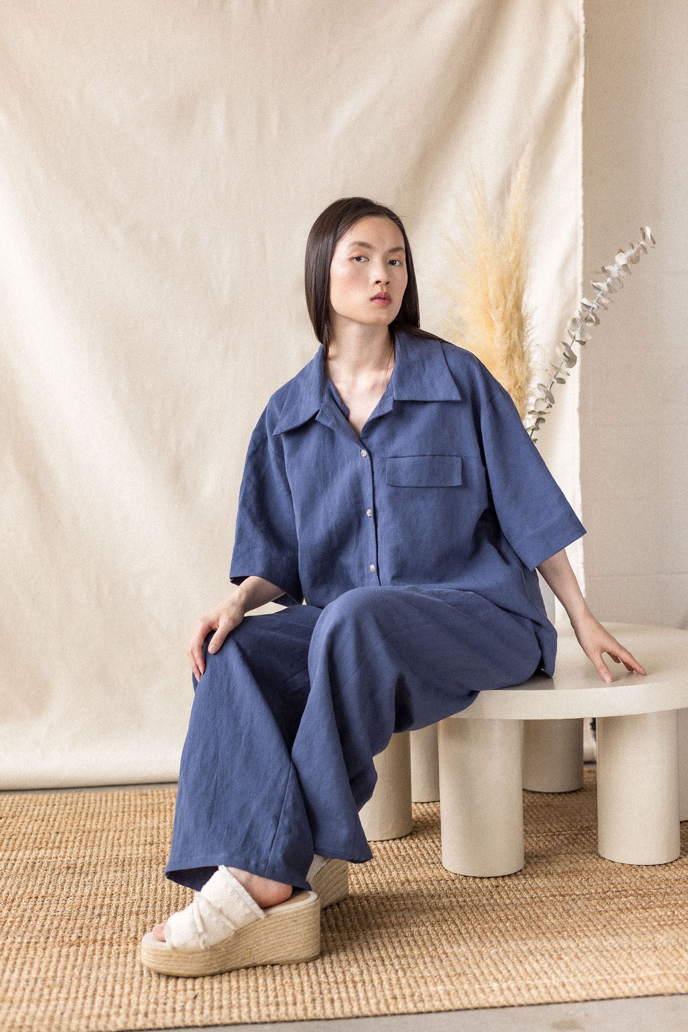 Blue linen-cotton shirt with lapel collar and oversized pocket – MAS Montréal, SS27