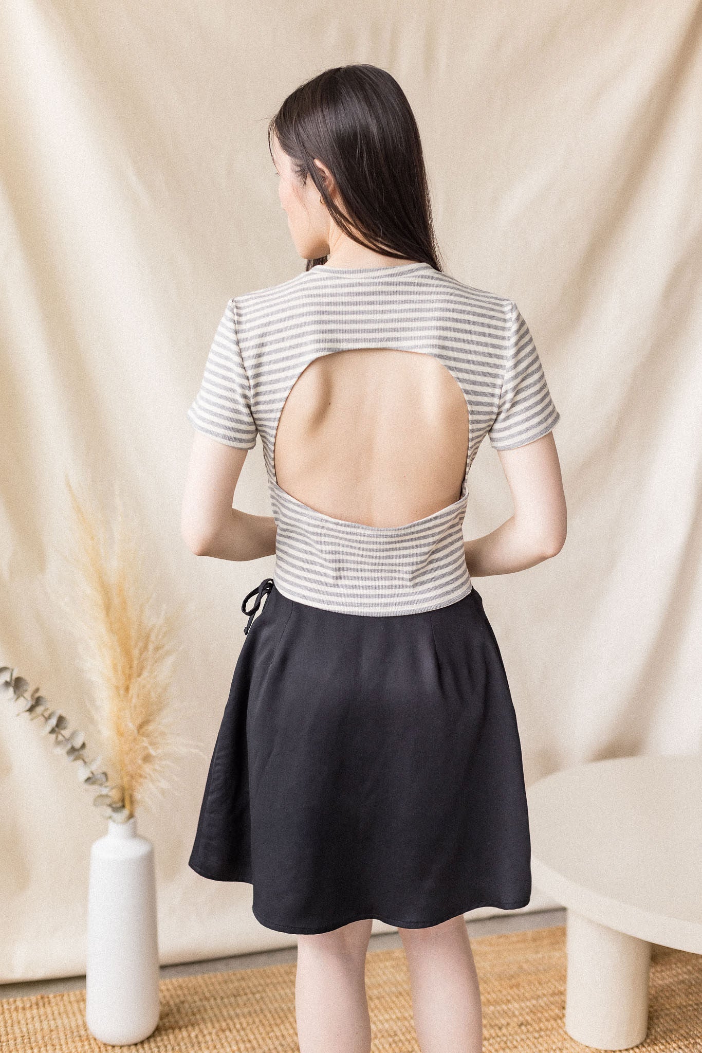 Gray rib knit top with open back – MAS Montréal, SS27