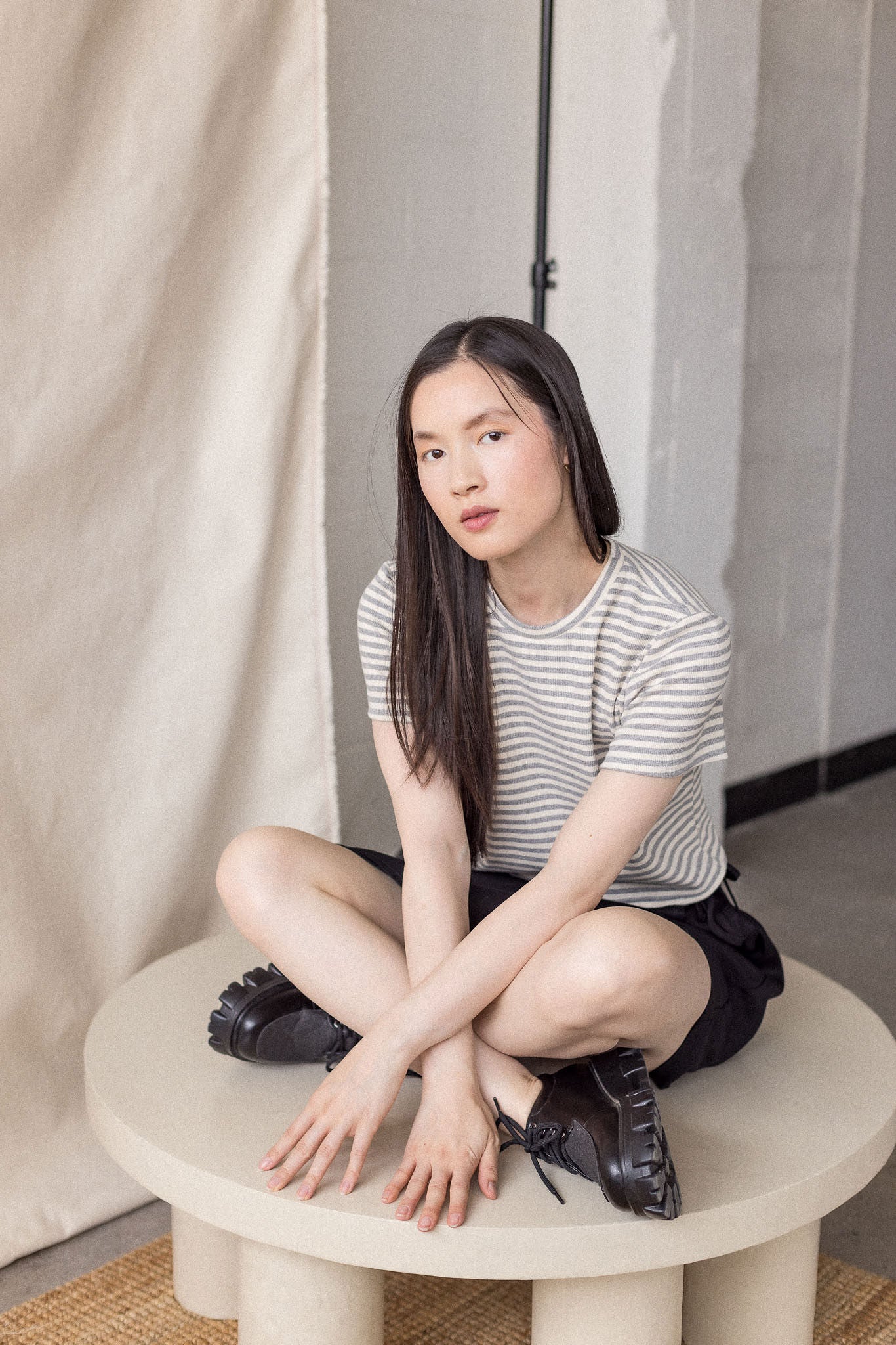 Gray rib knit top with open back – MAS Montréal, SS27