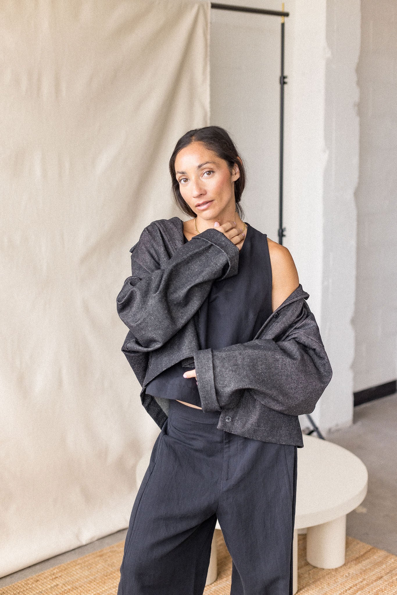Black linen trouser with front seam detail – MAS Montréal, SS27