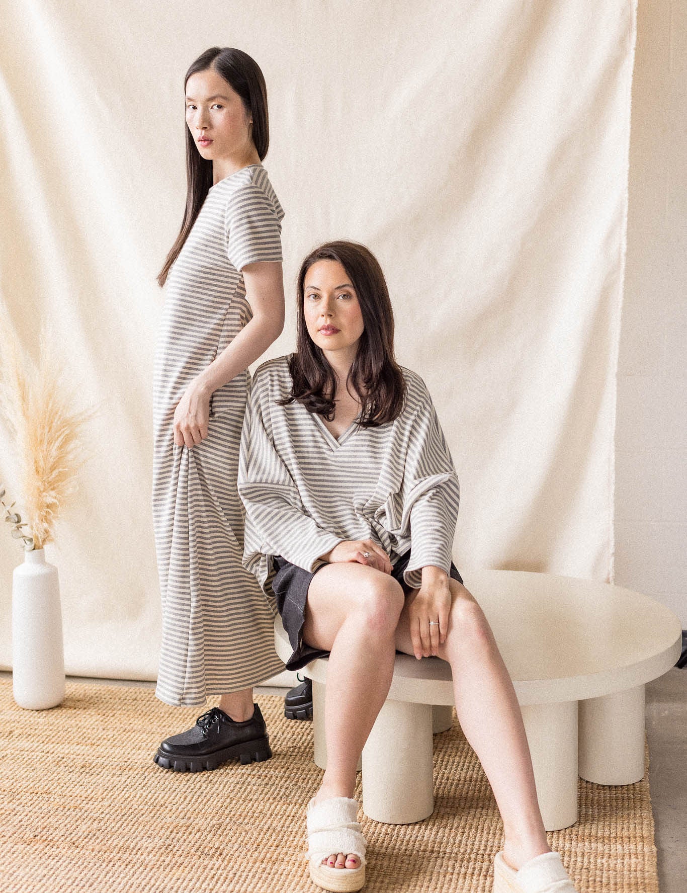 Gray open-back rib knit dress – MAS Montréal, SS27