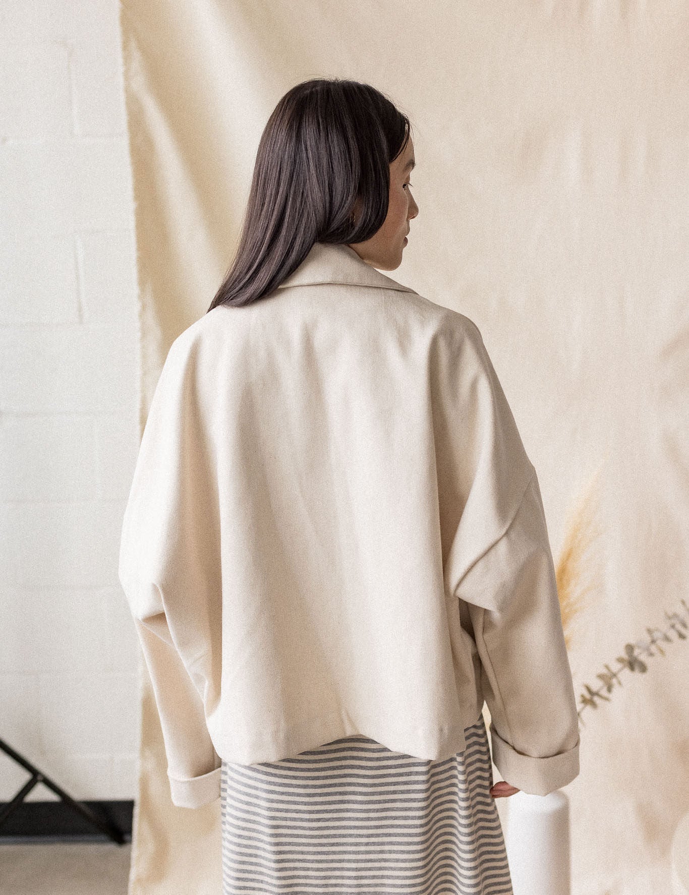 Beige oversized denim coat with front pockets and button closure – MAS Montréal, SS27