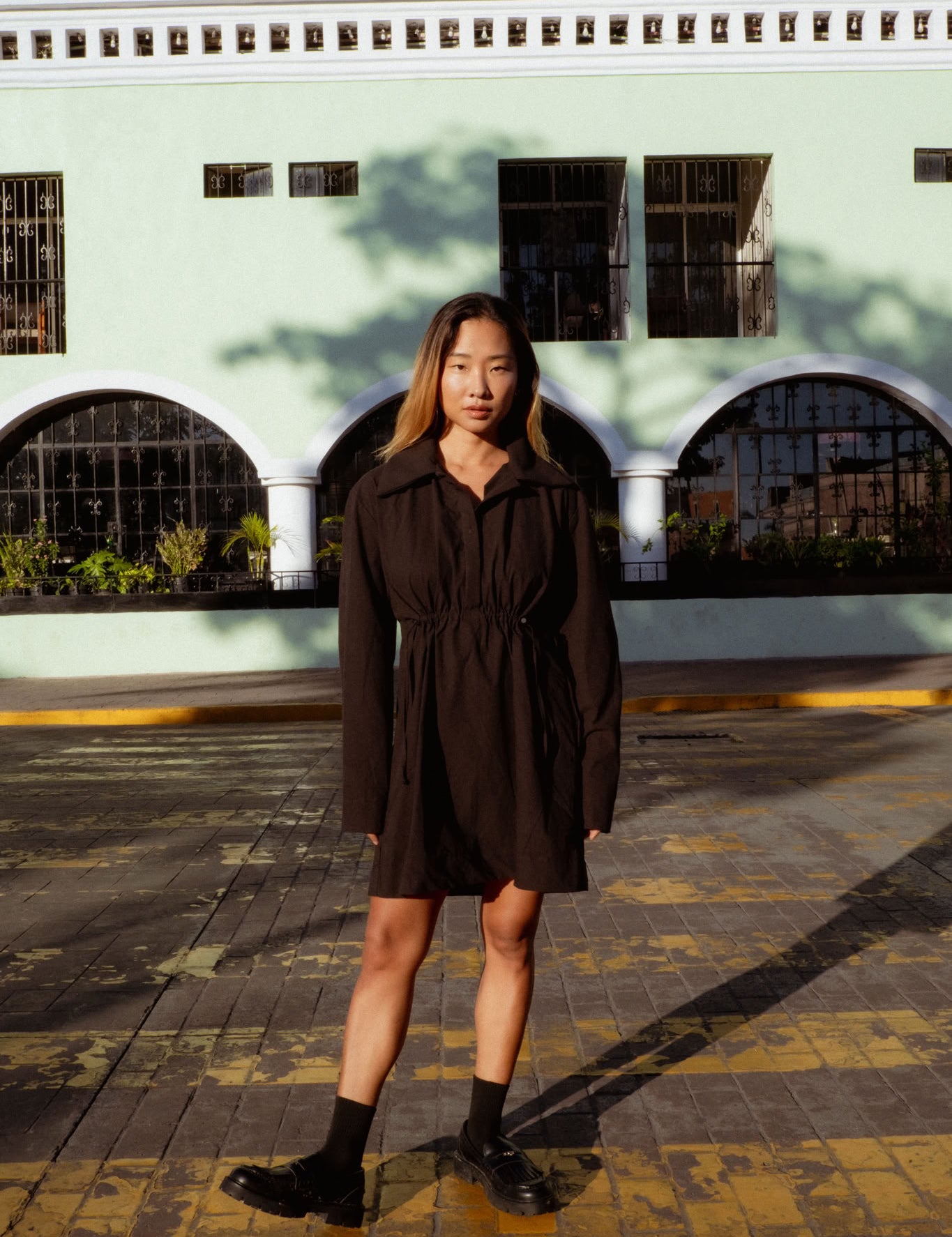 Vancouver Dress in Black (Carbon) cinched waist cotton shirt dress - MAS Montréal