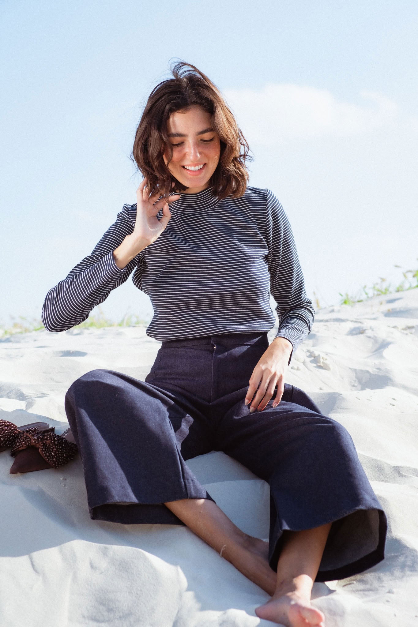 Vienna Pants in Blue Denim (Indigo Denim) wide leg stretch denim pants, detail - MAS Montréal