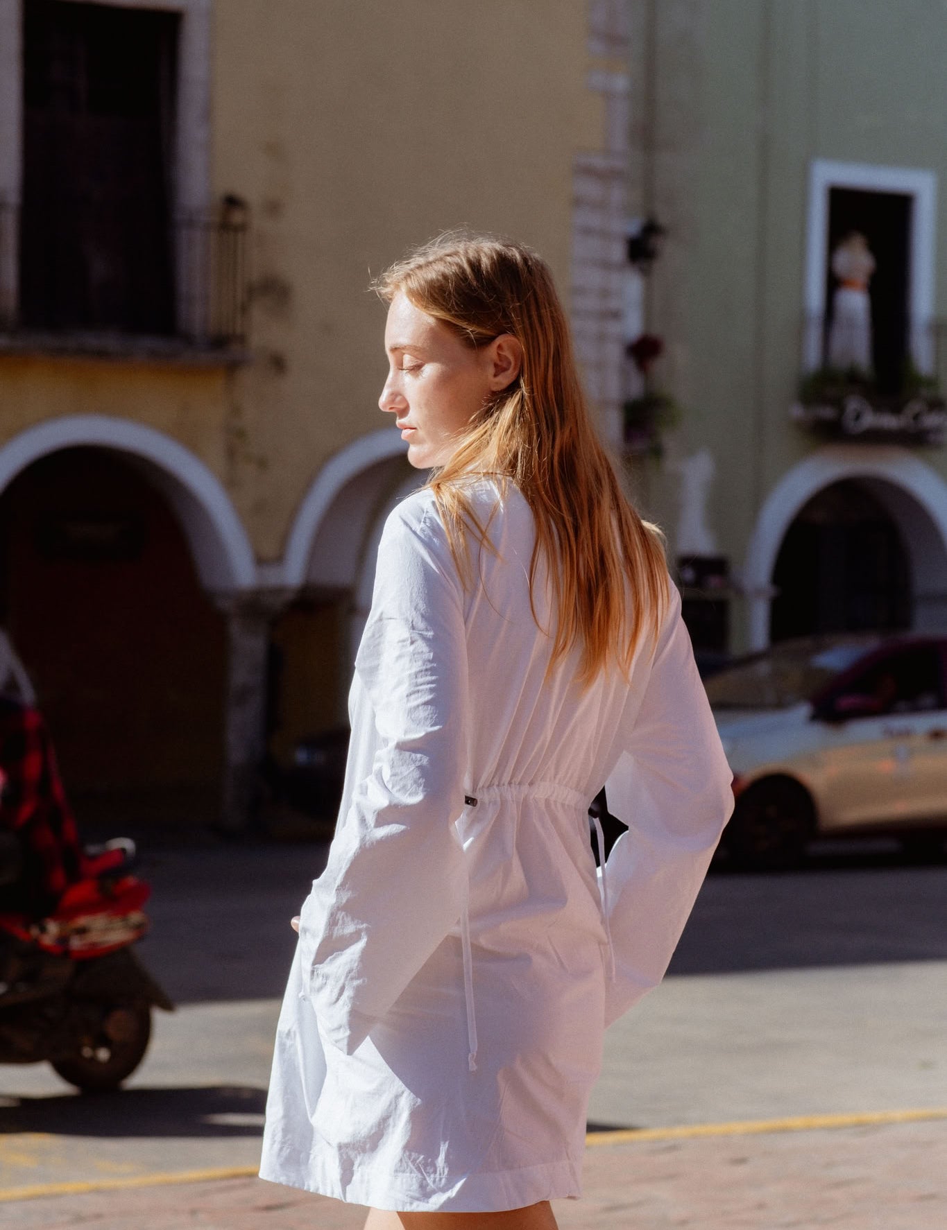 Vancouver Dress in White (Chalk) cinched waist cotton shirt dress, back view - MAS Montréal