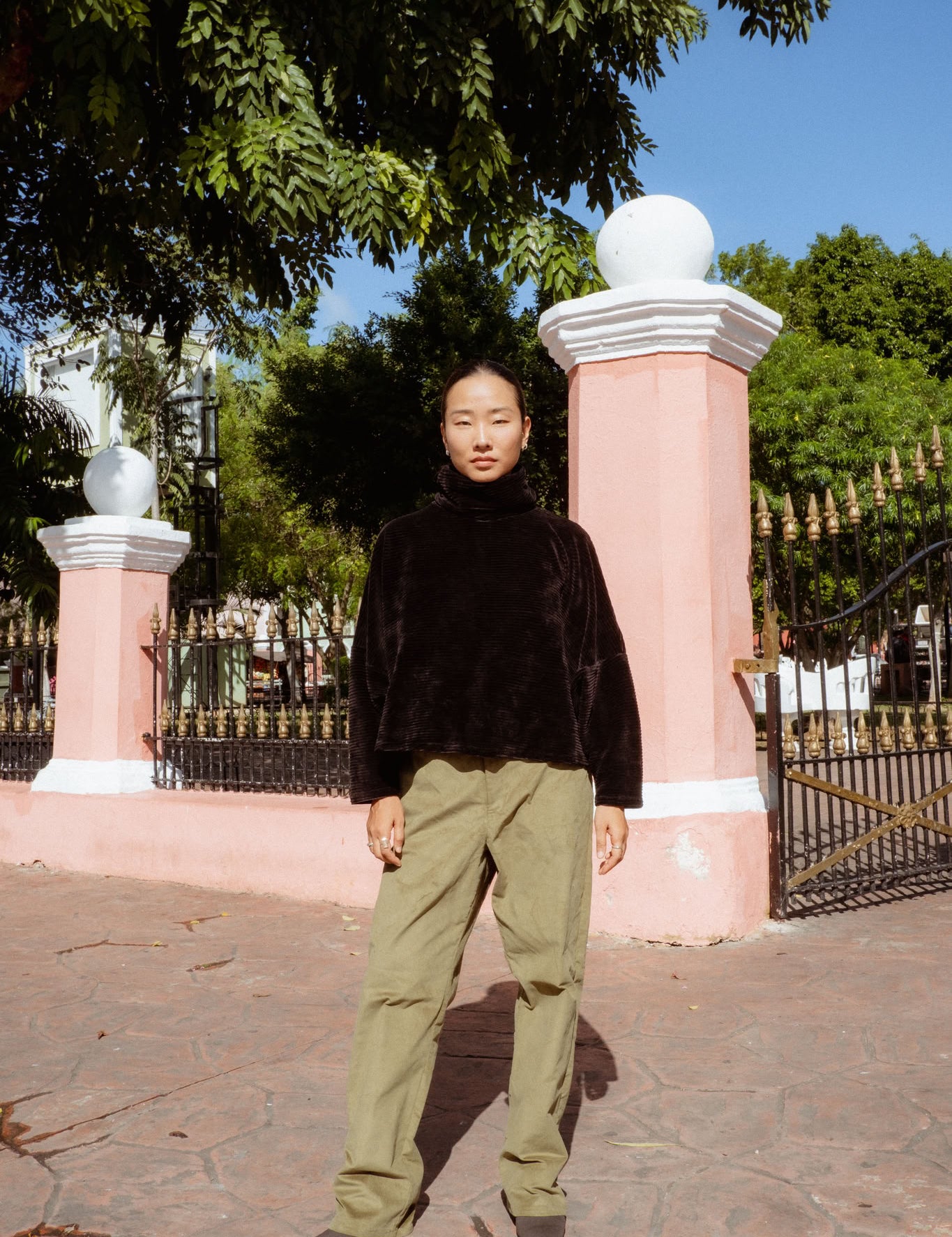 Byron Sweater in Black (Carbon) oversized velvet rib turtleneck - MAS Montréal