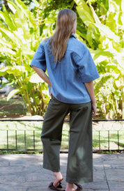 Vienna Pants in Faded Blue (Cedar) wide leg stretch denim pants, detail - MAS Montréal