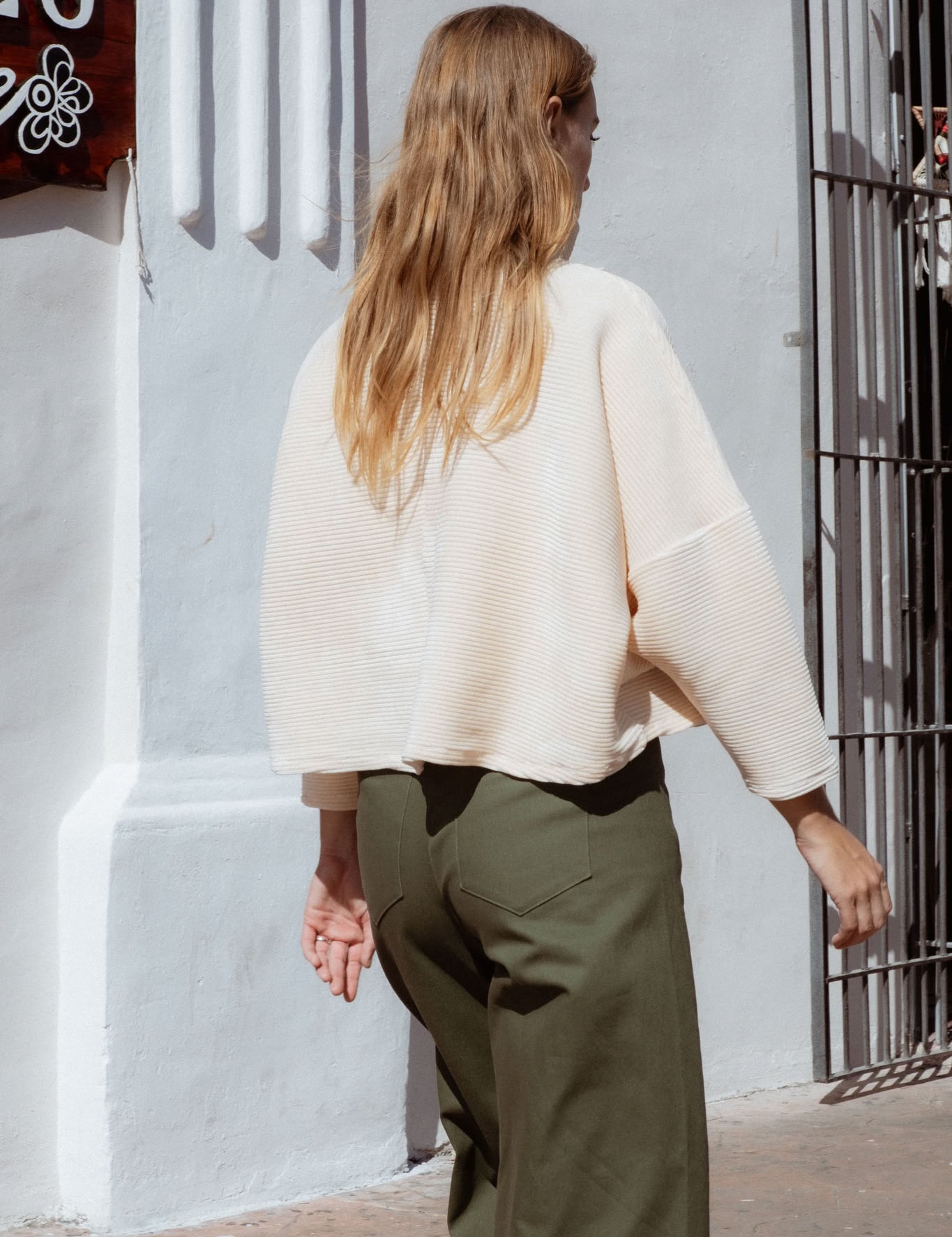 Byron Sweater in Off-White (Linen) oversized velvet rib turtleneck, detail - MAS Montréal