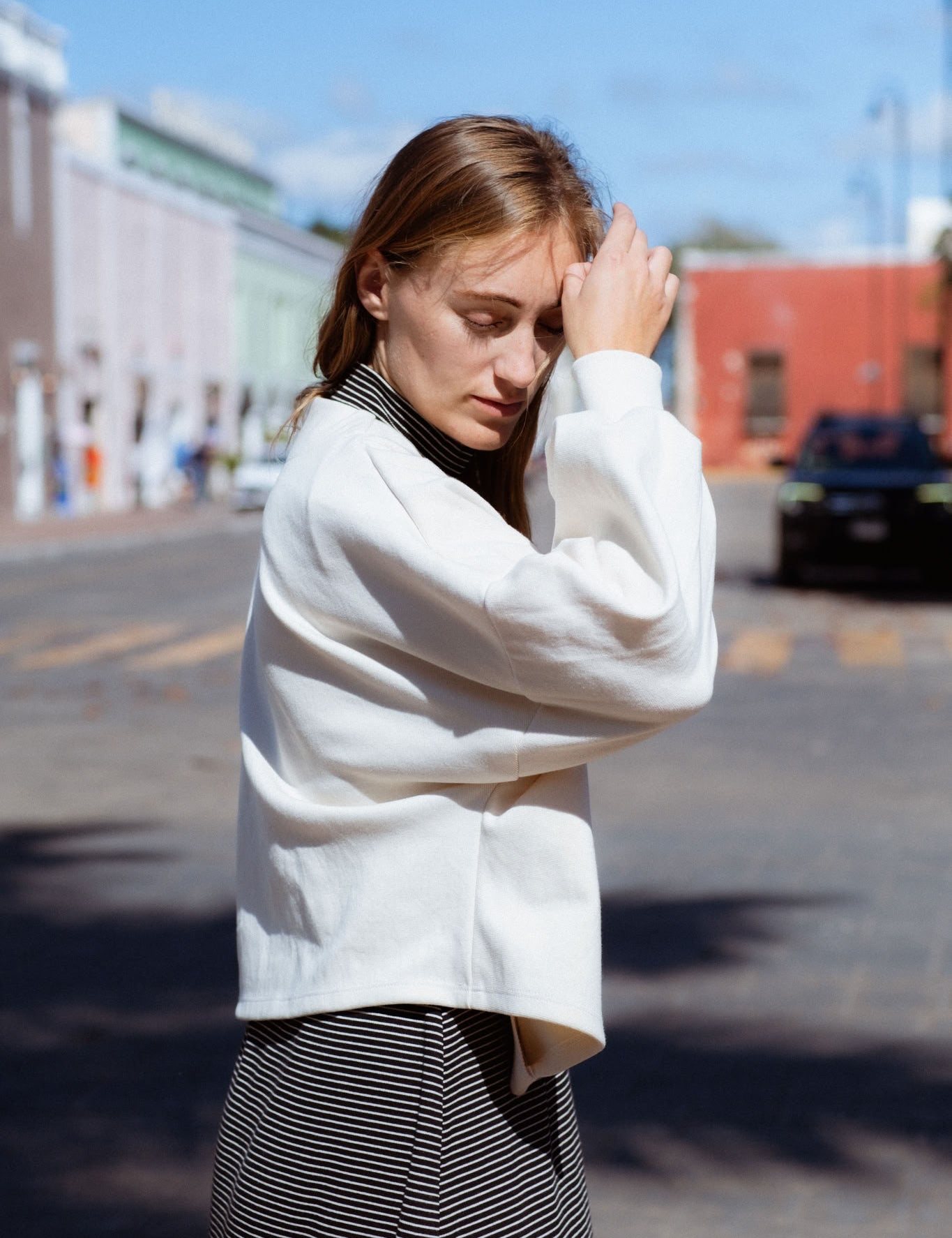 Lille Vest in Taupe (Heirloom) ribbed knit vest, detail - MAS Montréal