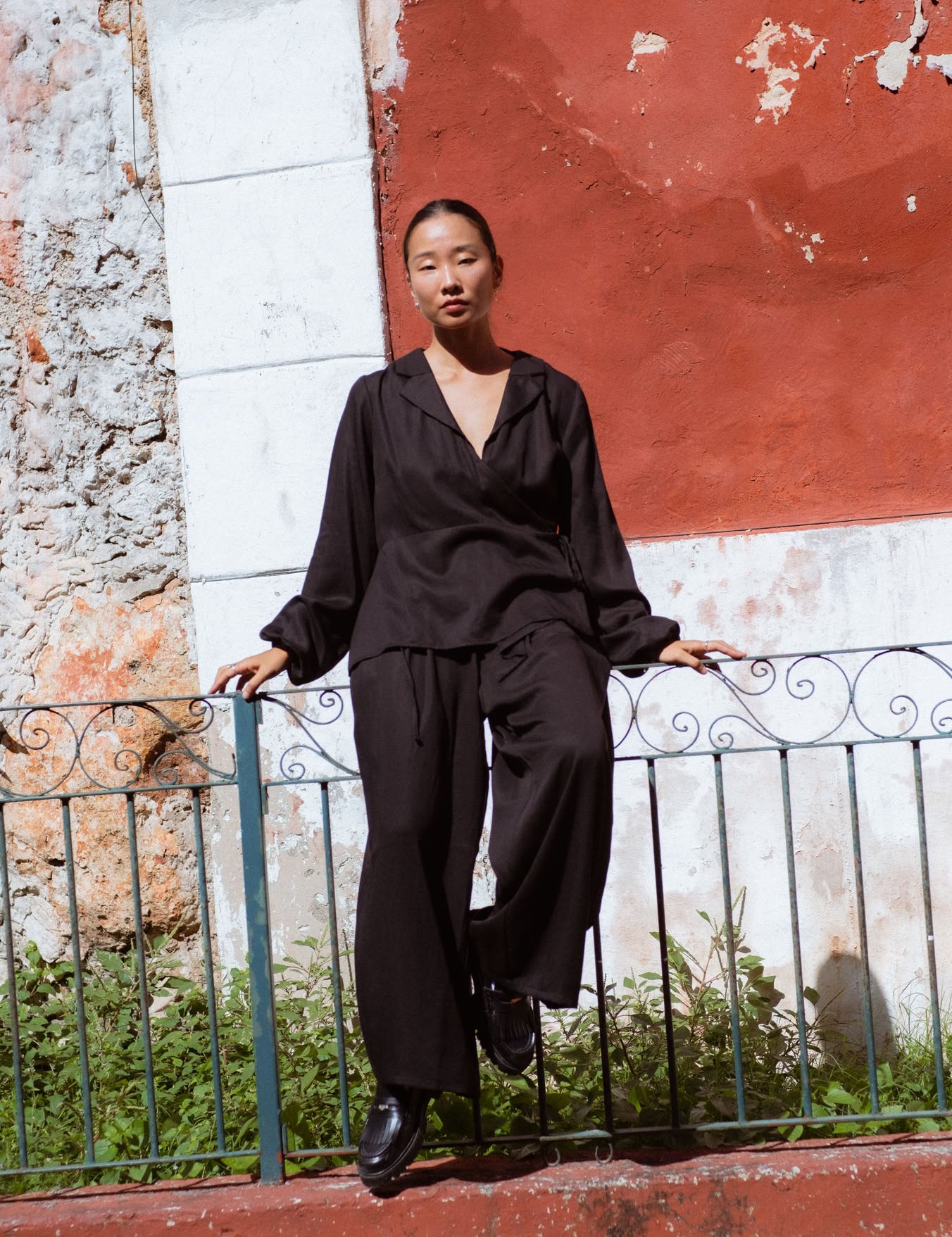 Skelling Blouse in Black (Carbon) wrap-front lyocell blouse - MAS Montréal