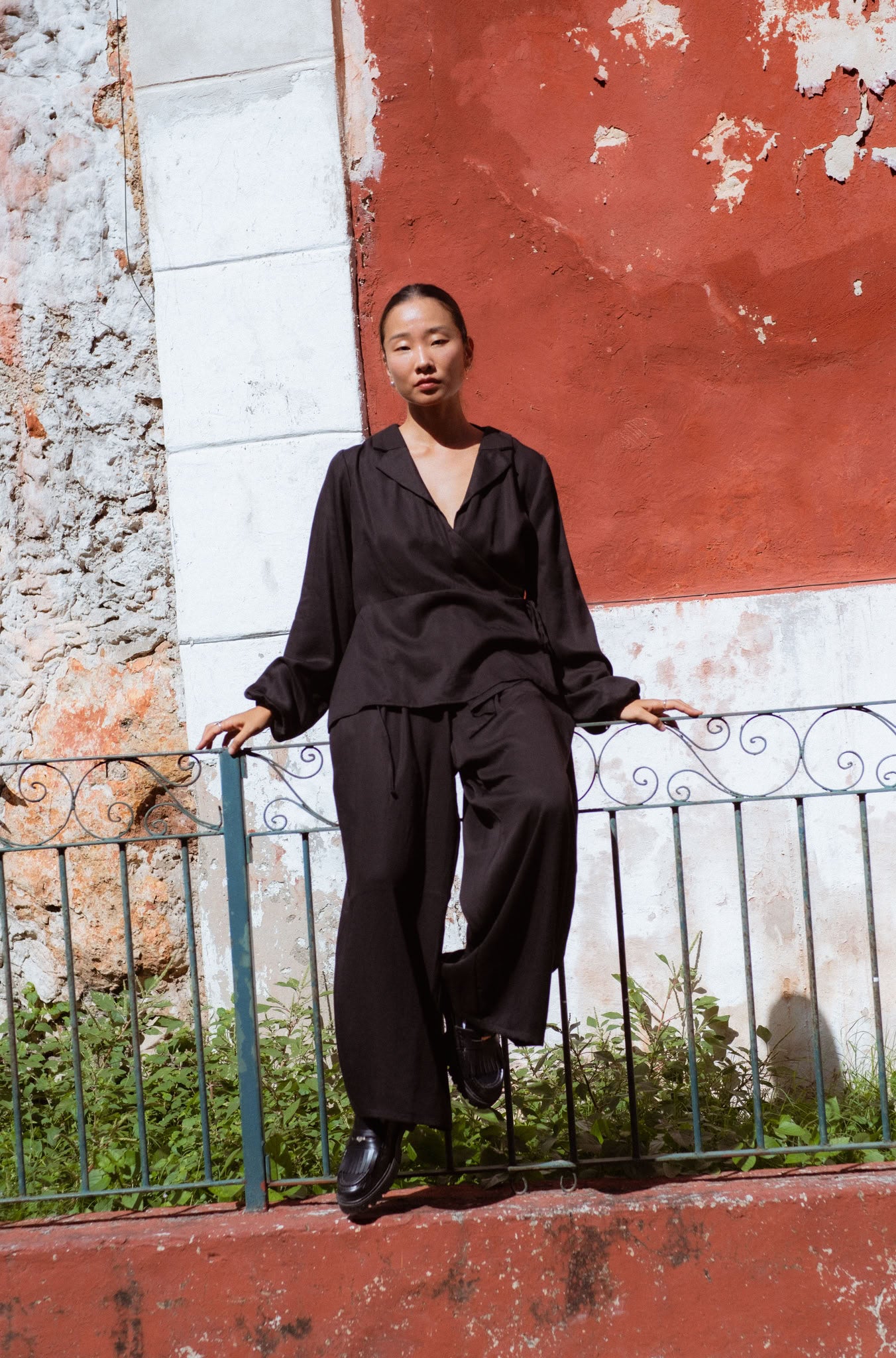 Skelling Blouse in Black (Carbon) wrap-front lyocell blouse - MAS Montréal