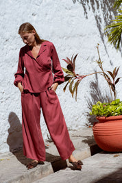 Skelling Blouse in Dusty Rose (Bloom) wrap-front lyocell blouse - MAS Montréal