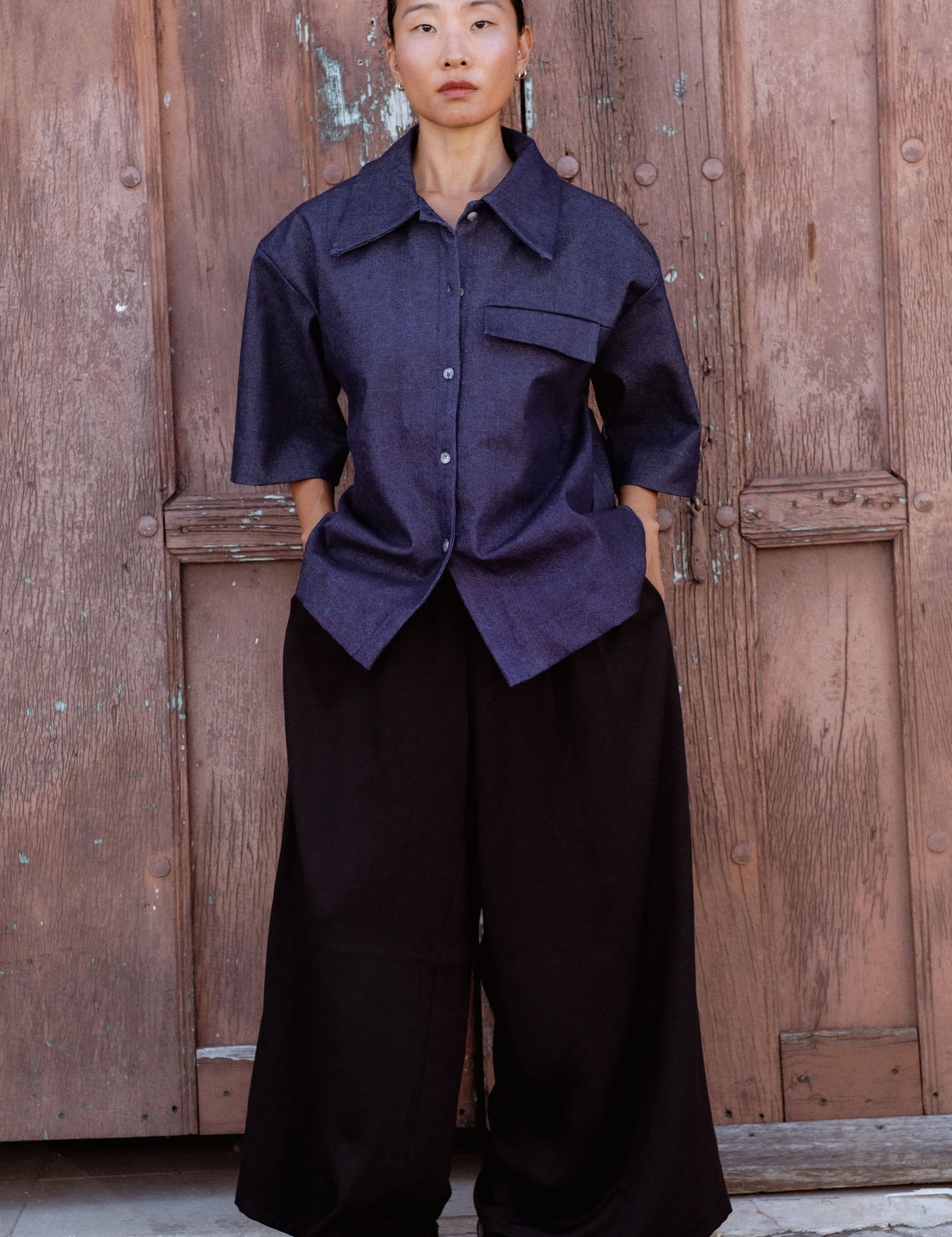 Siena Pants in Black (Carbon) wide leg lyocell pants, detail - MAS Montréal
